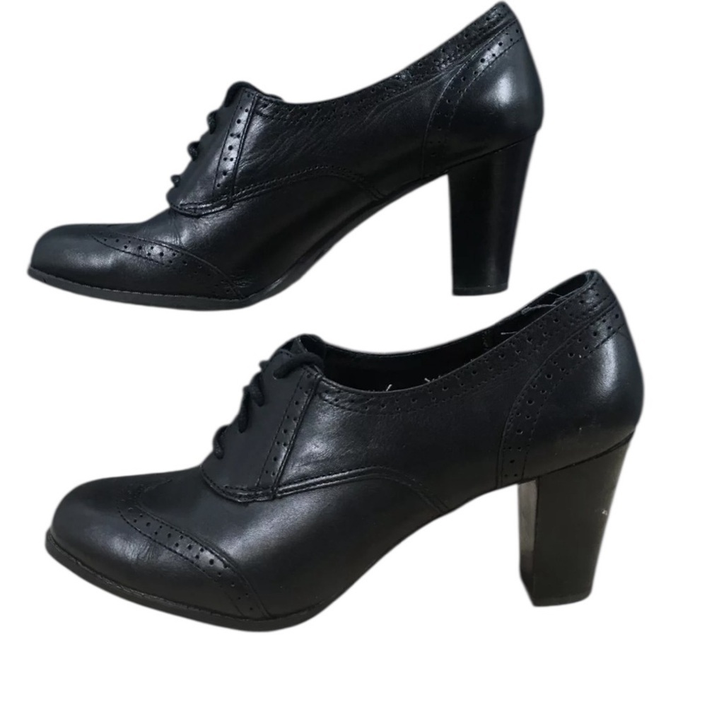 Etienne Aigner Boots Womens 7
Wing Tip Ankle Booties Heel Casual
Black Leather - Picture 2 of 8